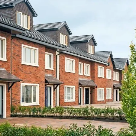 Spacious, Modern For Families In A Shared Family Dublín