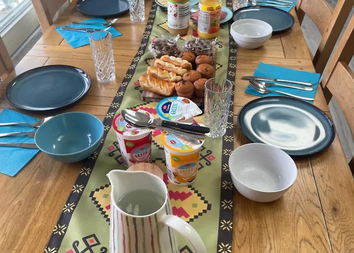 Spacious, Modern For Families In A Shared Family Dublin